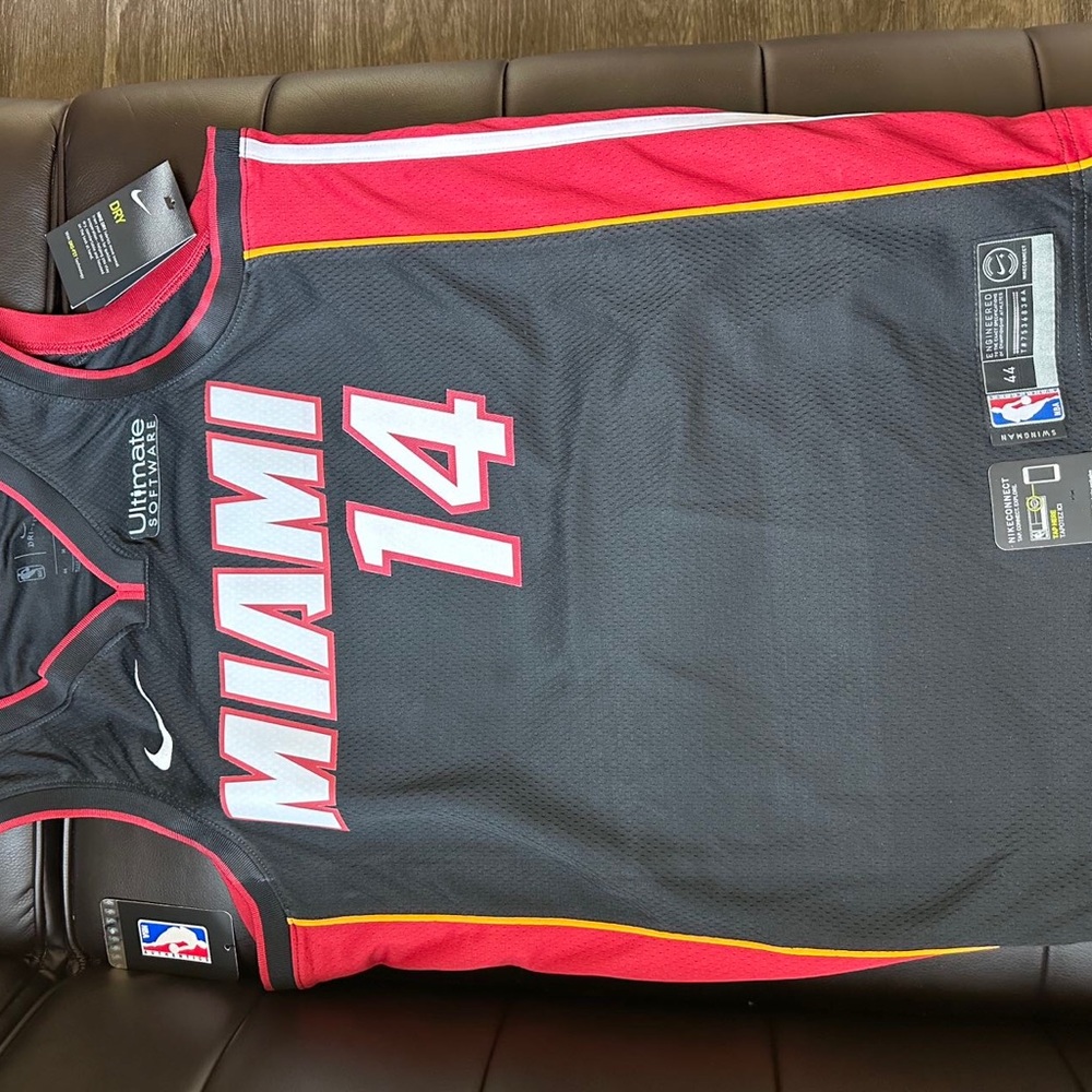 Miami Heat Herro jersey size m